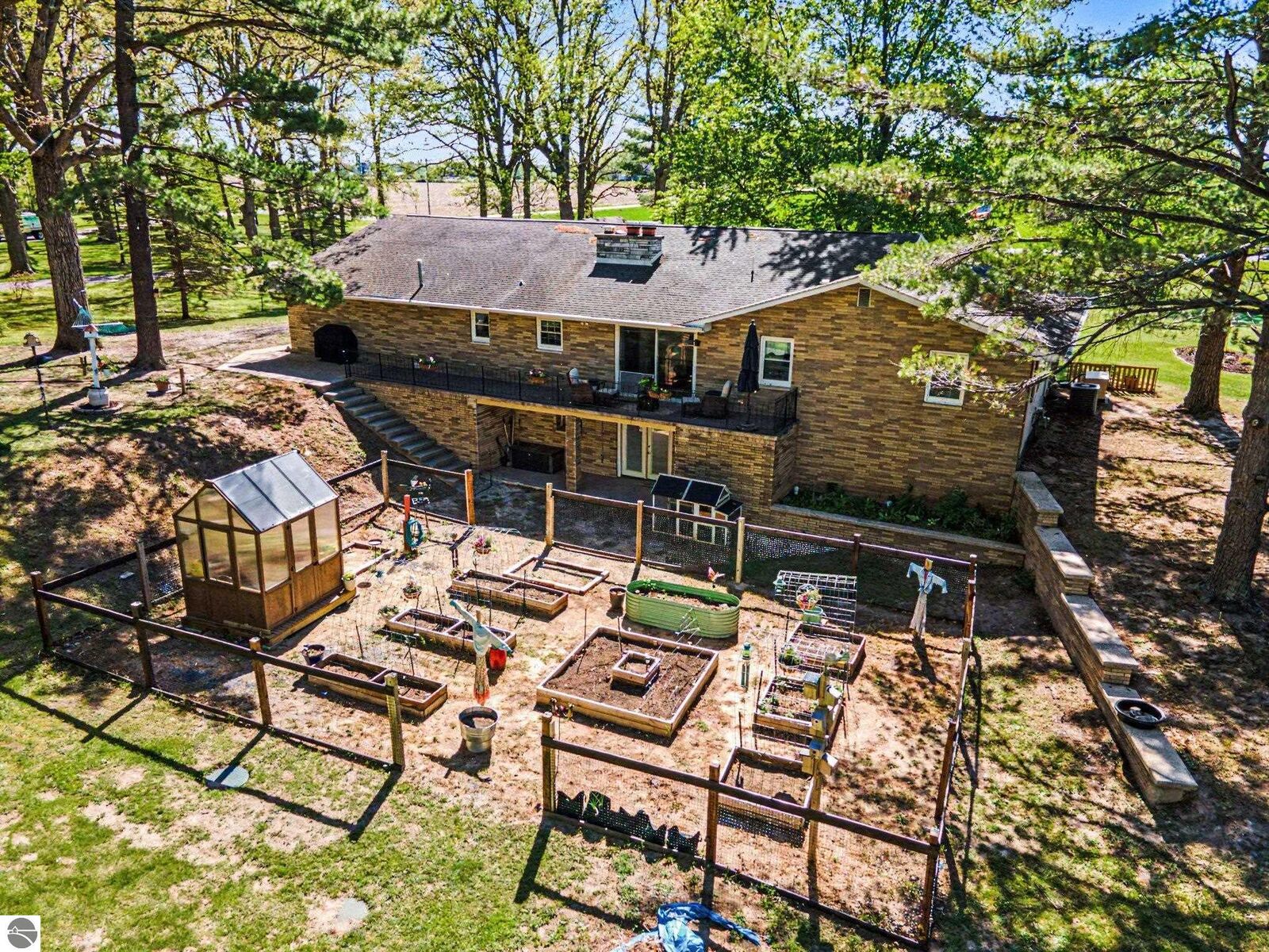Property Photo: 341 S Lincoln MI 48858
