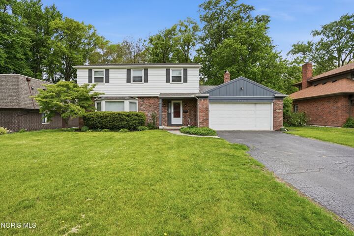 Property Photo: 6926 Fredericksburg Drive OH 43560