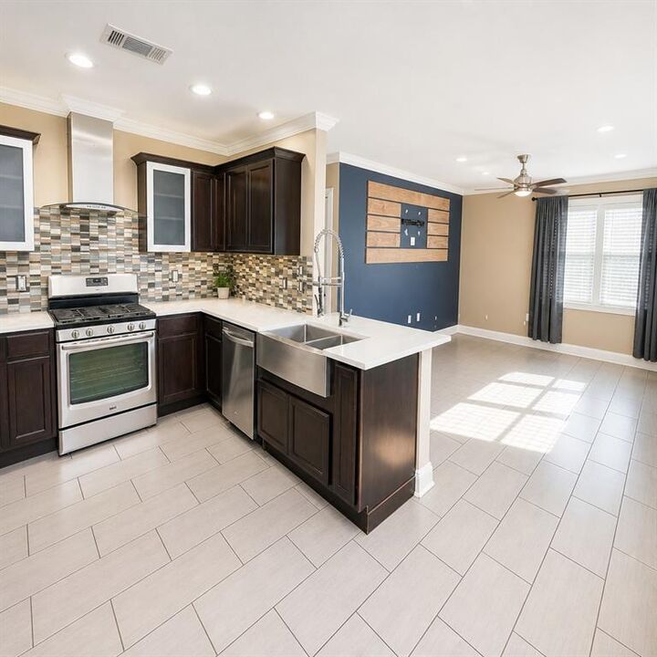 Property Photo: 109 Vista Drive LA 70037