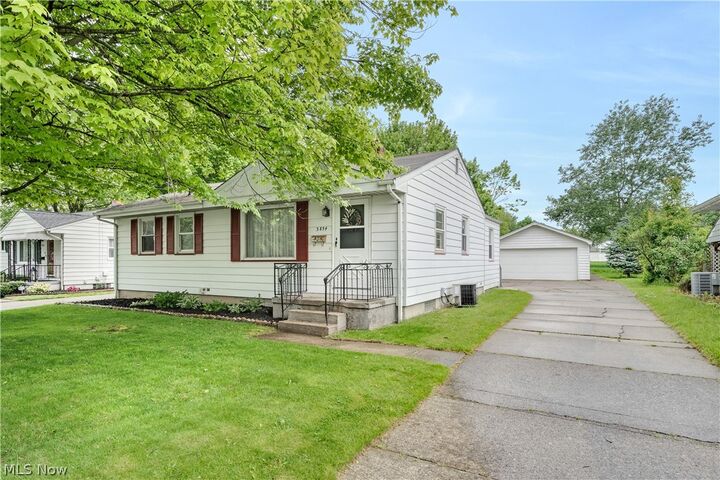 Property Photo:  3854 Whippoorwill Lane  OH 44511 