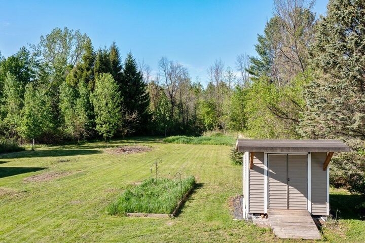 Property Photo:  172 School Street  VT 05463 