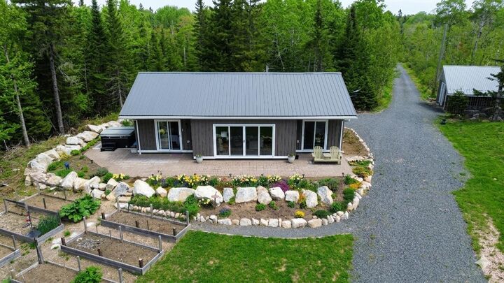 Property Photo:  8 Alexander Avenue  NS B0S 1P0 