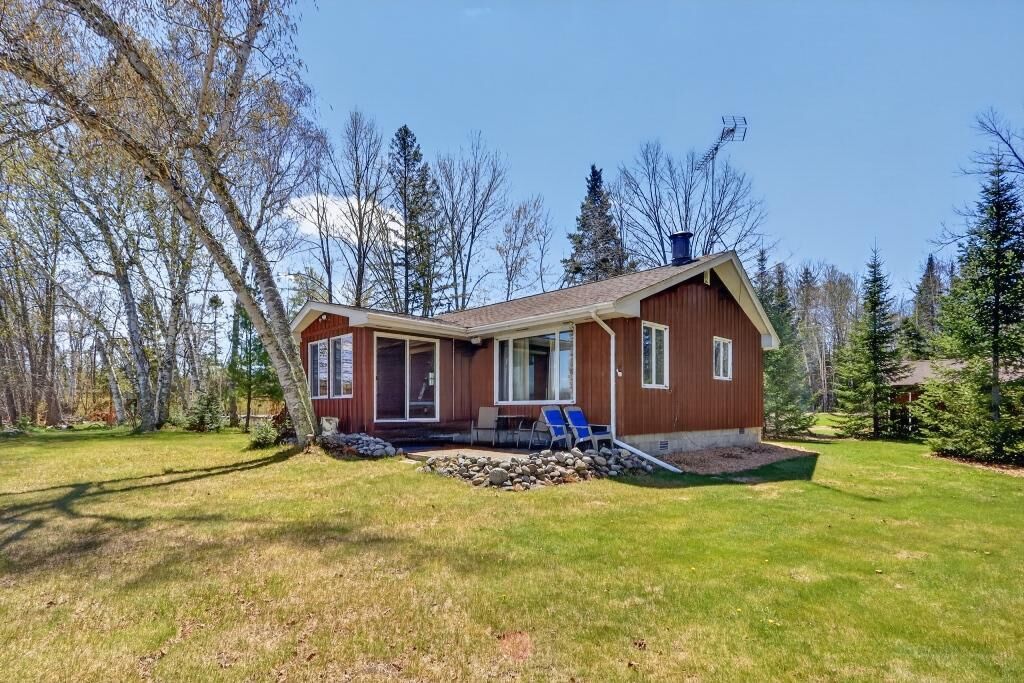 Property Photo: 10958 W Splithand Road MN 55744