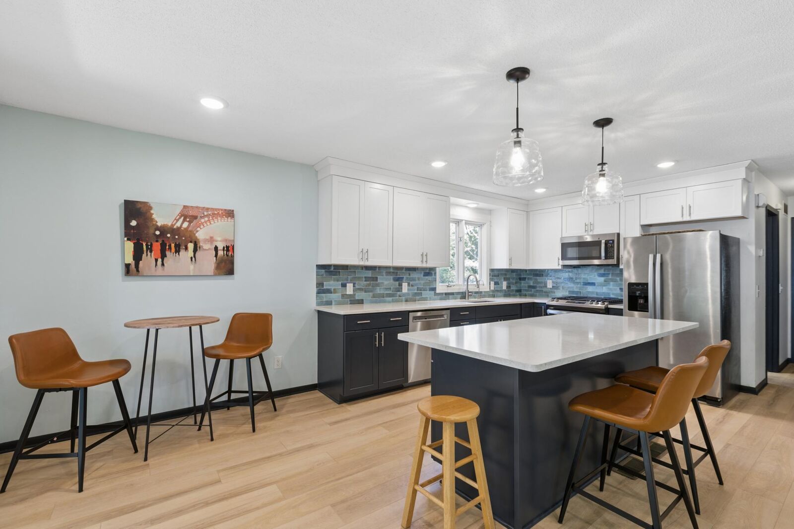 Property Photo: 1195 Lakeshore Drive MN 55309