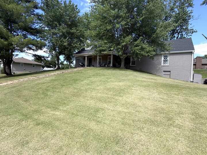 Property Photo: 1601 Maple Street MO 64601