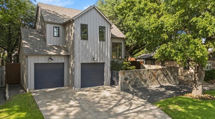 Property Photo: 3867 Van Ness Lane TX 75220