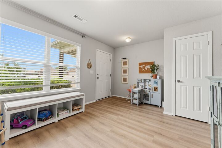 Property Photo:  4423 Cornwall Street  AR 72762 