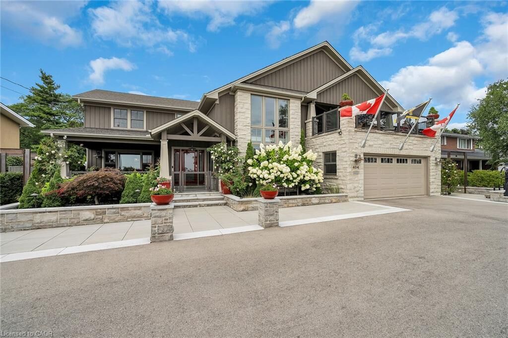 Property Photo: 404 Mountain Brow Boulevard E ON L8T 1A7