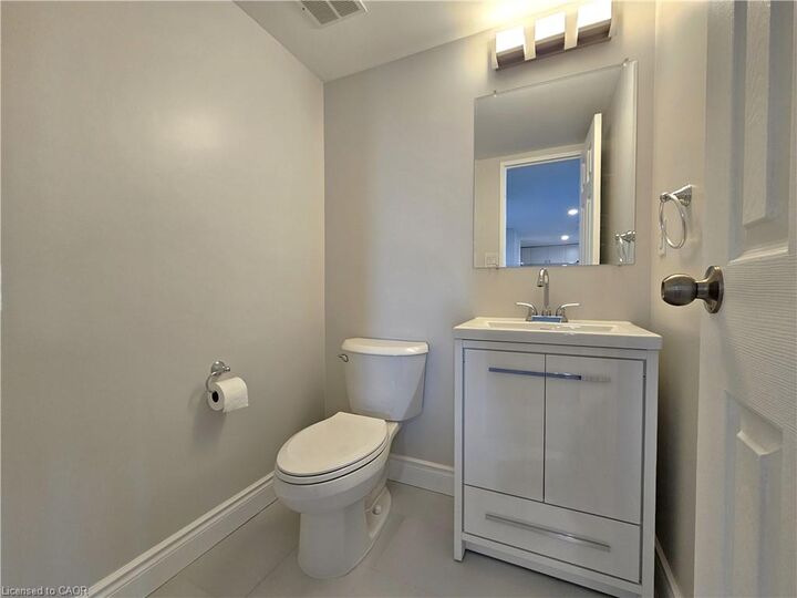 Property Photo: 260 Sheldon Avenue N 508 ON N2H 6P2