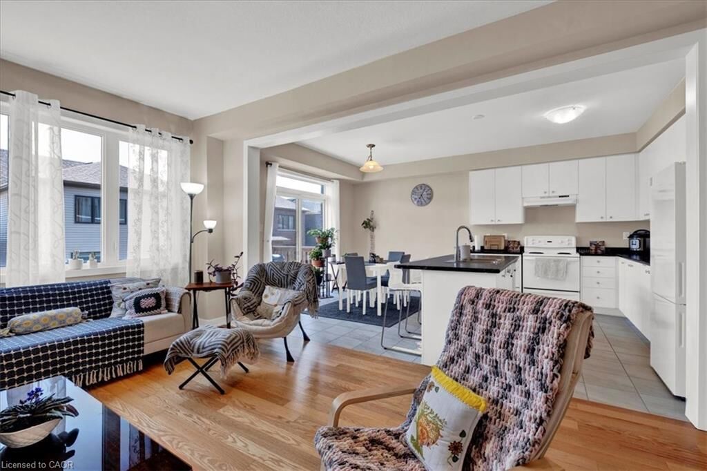 Property Photo: 73 Stern Drive ON L3B 0M3