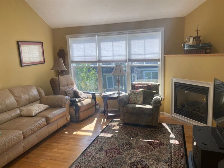 Property Photo:  1 Jefferson Court 1  MA 01569 