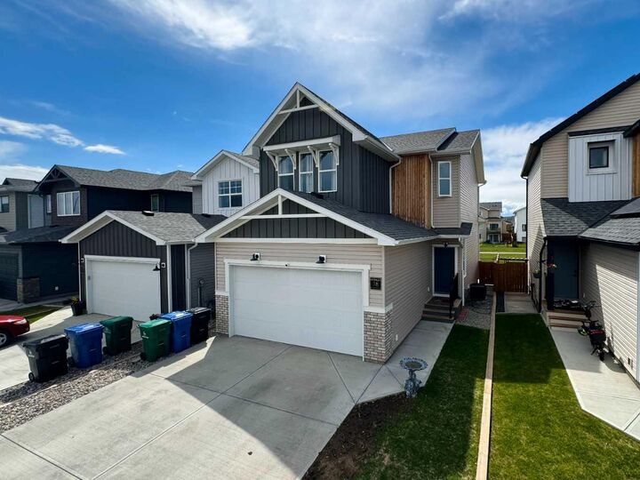 Property Photo:  18 Blackwolf Pass N  AB T1H 7H7 