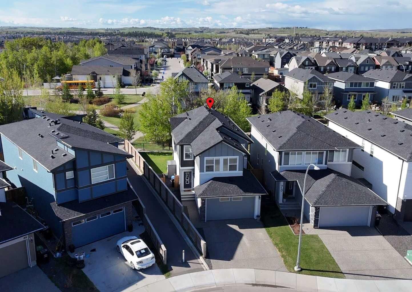 Property Photo: 77 Walgrove Gardens SE AB T2X 4C5