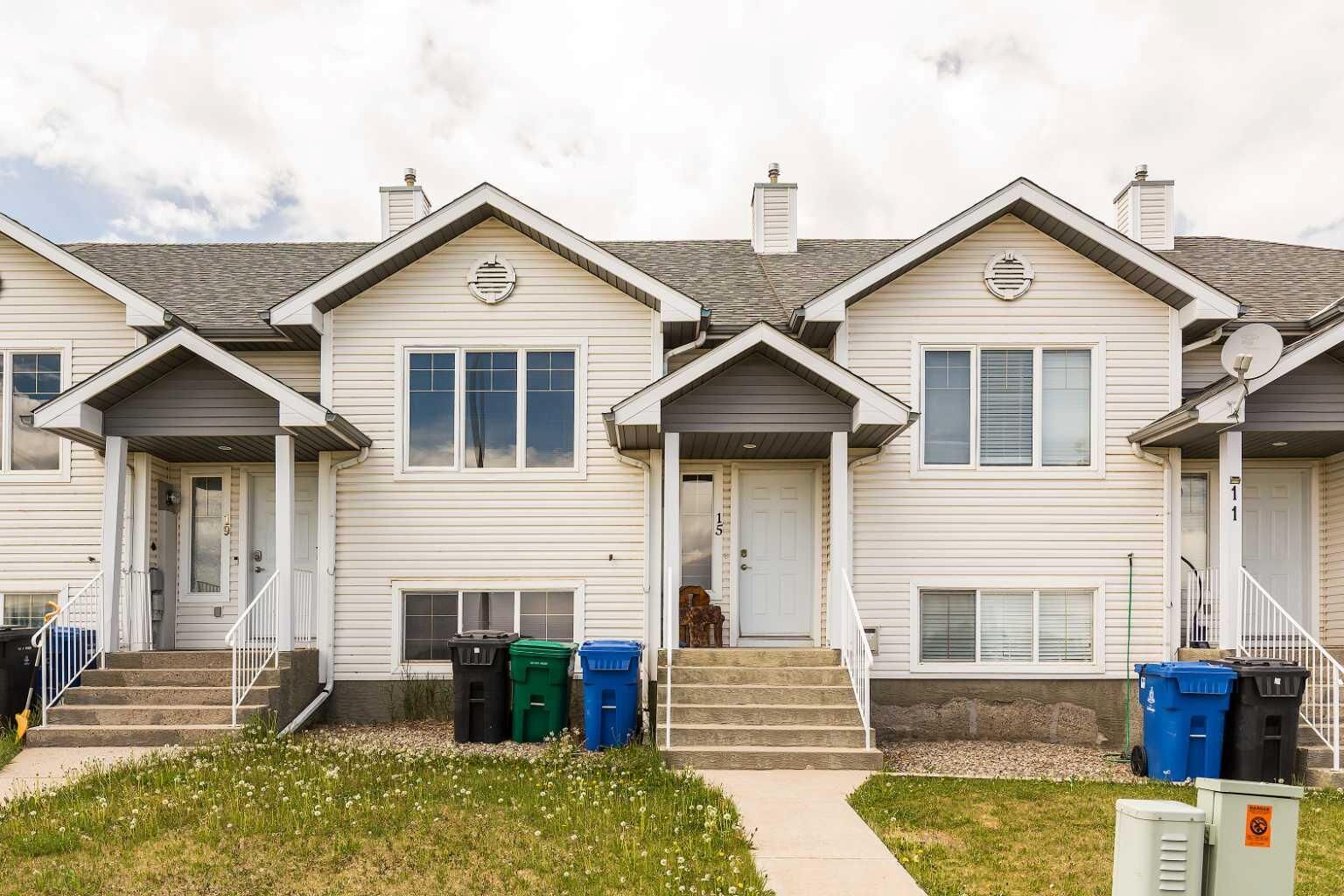 Property Photo: 15 Blackfoot Boulevard W AB T1K 7N7
