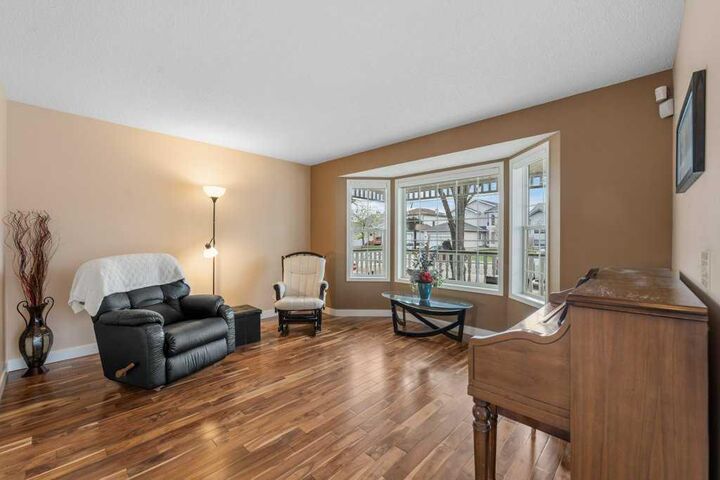 Property Photo:  10744 Hidden Valley Drive NW  AB T3A 5K1 