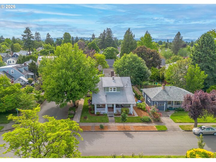 Property Photo:  3029 SE 74th Ave  OR 97206 