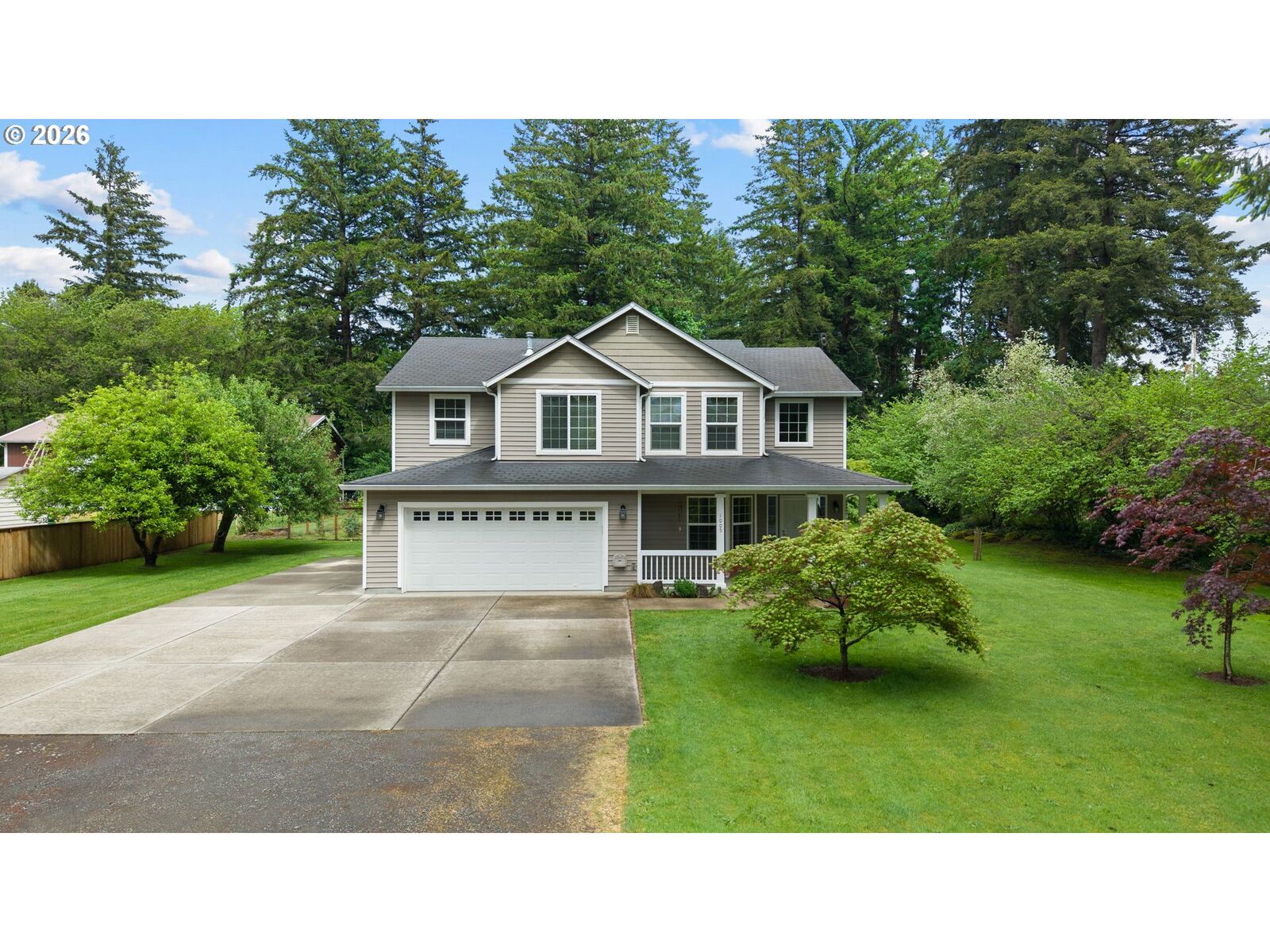 Property Photo:  1005 NE 277th Ave  WA 98607 