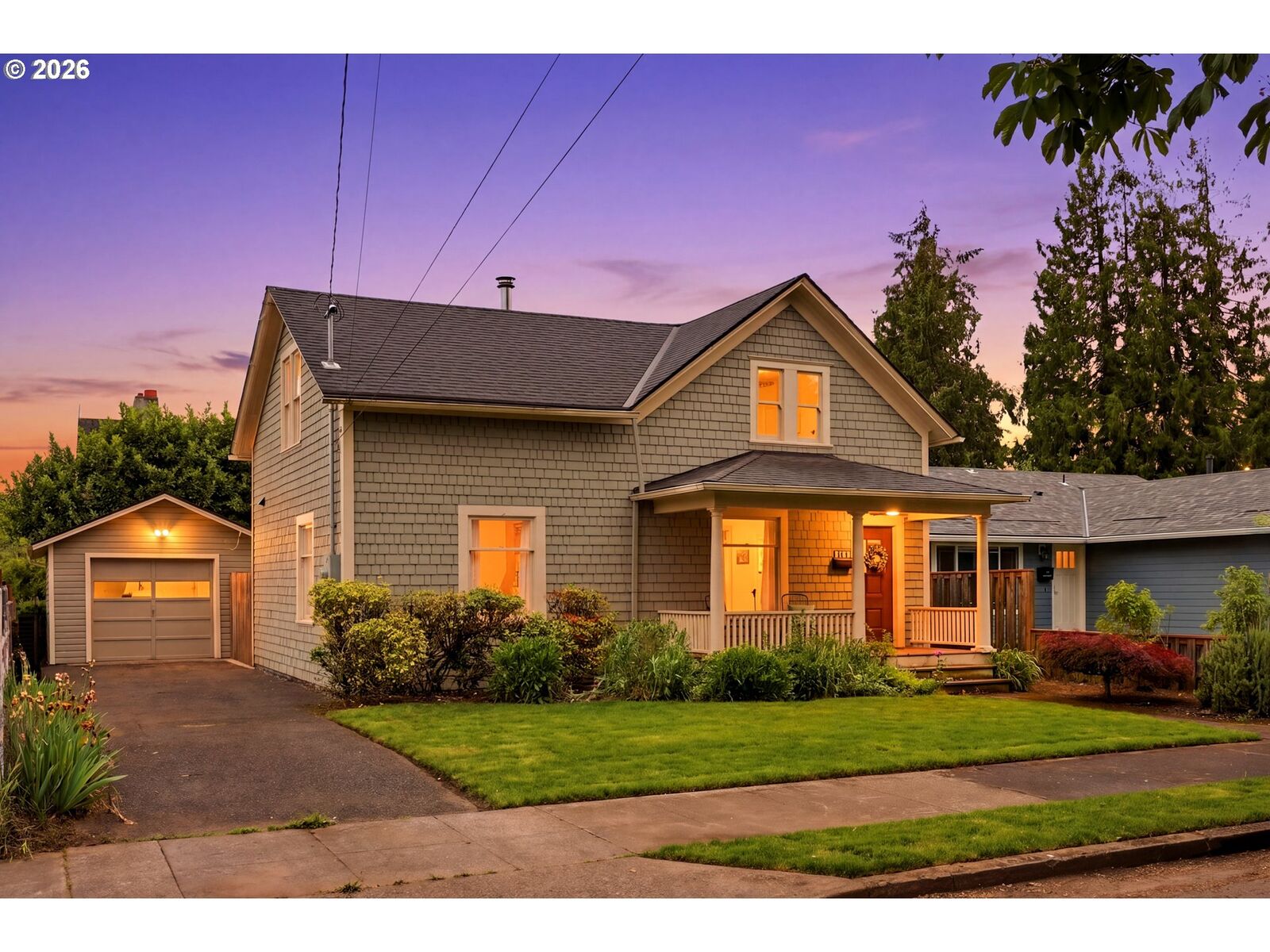 Property Photo: 6104 SE Francis St OR 97206