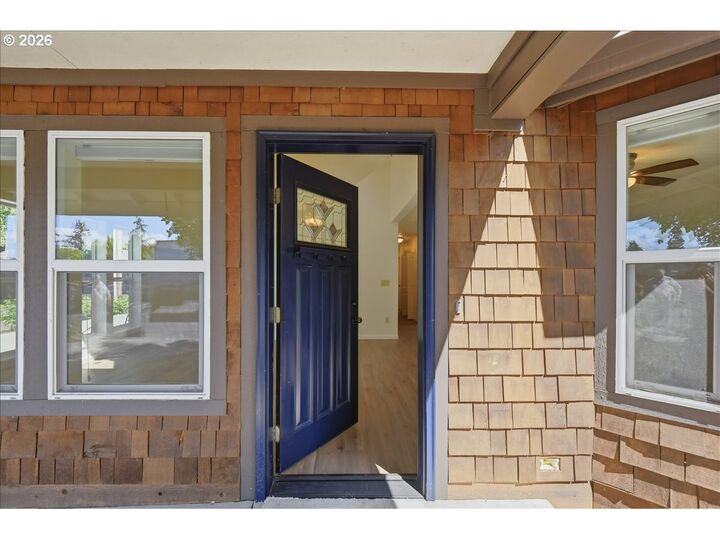 Property Photo: 4619 NW Grant St WA 98663