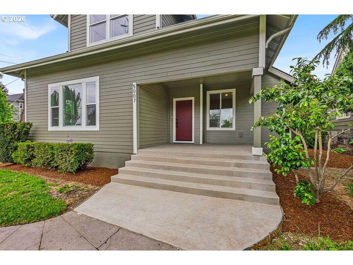 Property Photo: 5007 SE Stark St OR 97215