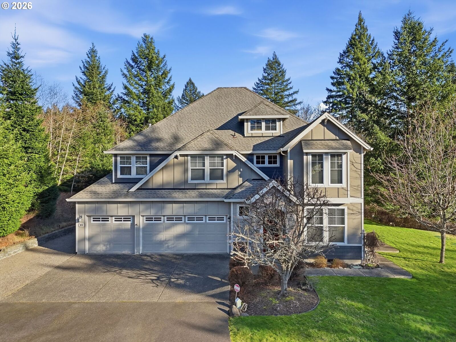 Property Photo:  11 Thompson Dr  WA 98671 