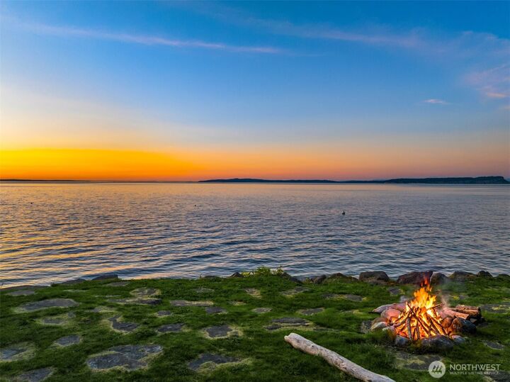 Property Photo: 39233 Blackmouth Place NE WA 98340
