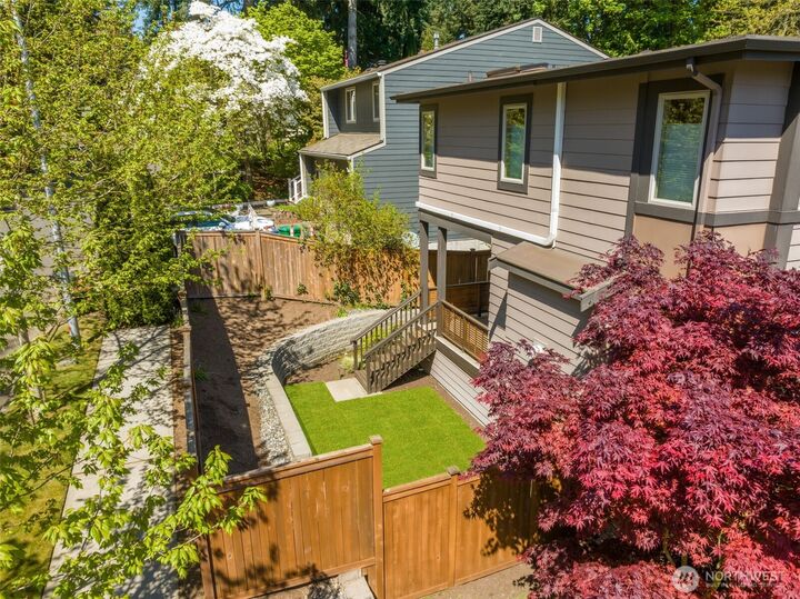 Property Photo:  11222  116th Place NE L4  WA 98033 