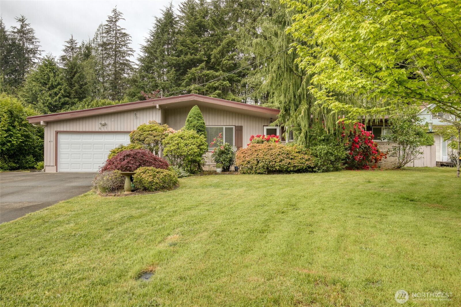Property Photo: 611 N 6th Street WA 98563