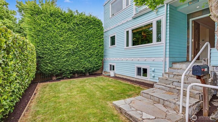Property Photo:  5958  35th Avenue SW  WA 98126 