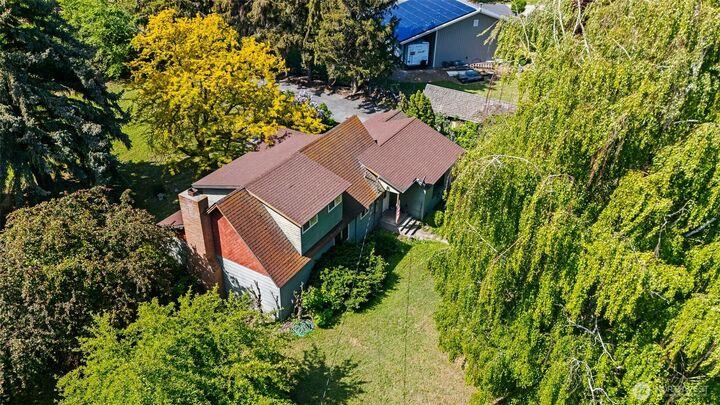 Property Photo:  2091  Orchard Rd  WA 98926 