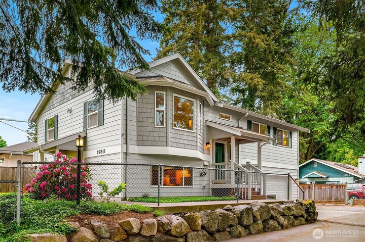 Property Photo:  19811  Wallingford Avenue N  WA 98133 