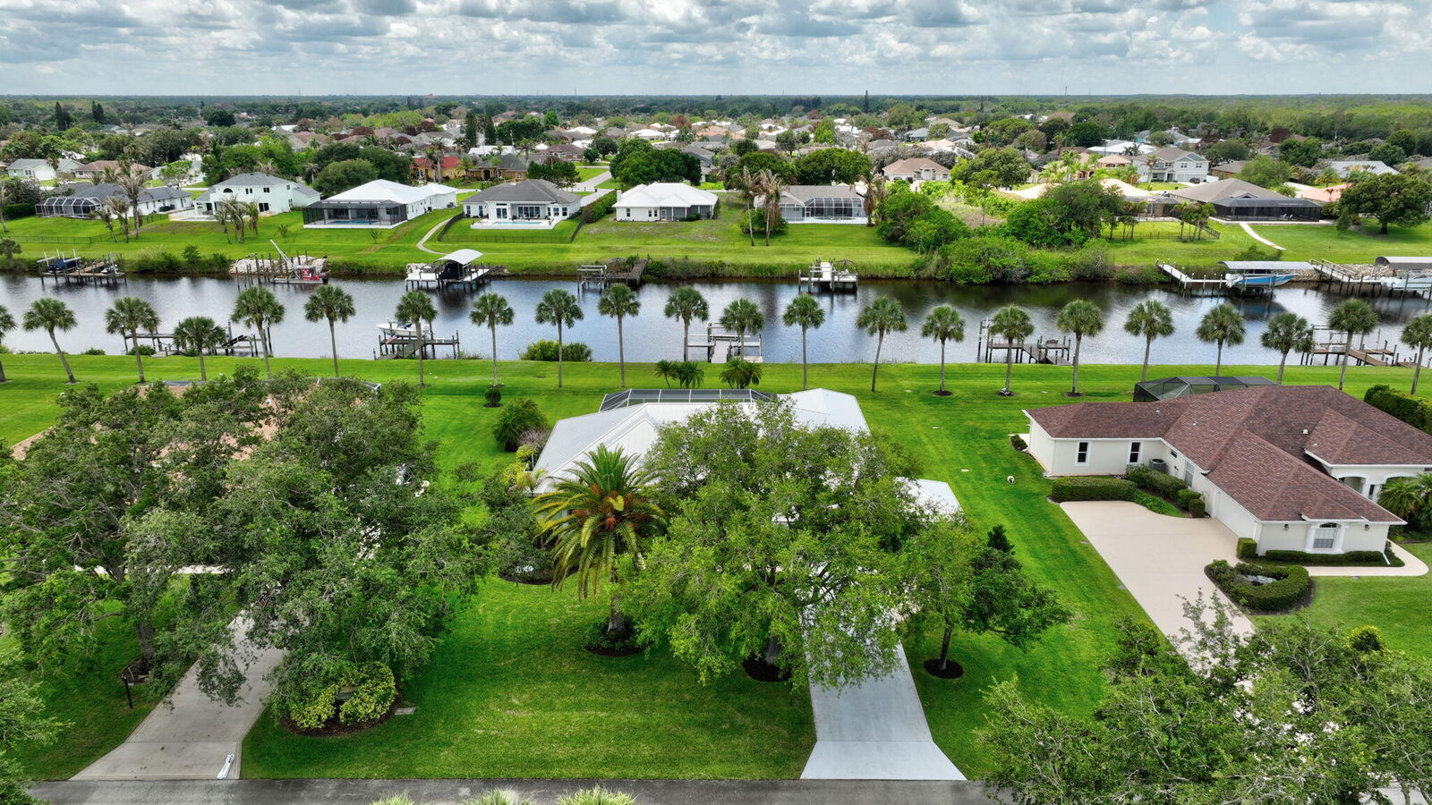 Property Photo:  2632 SW River Shore Drive  FL 34984 