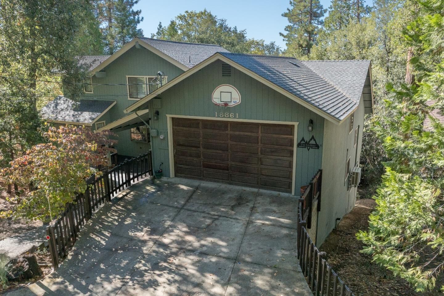 Property Photo: 18861 Lookout Drive CA 95383
