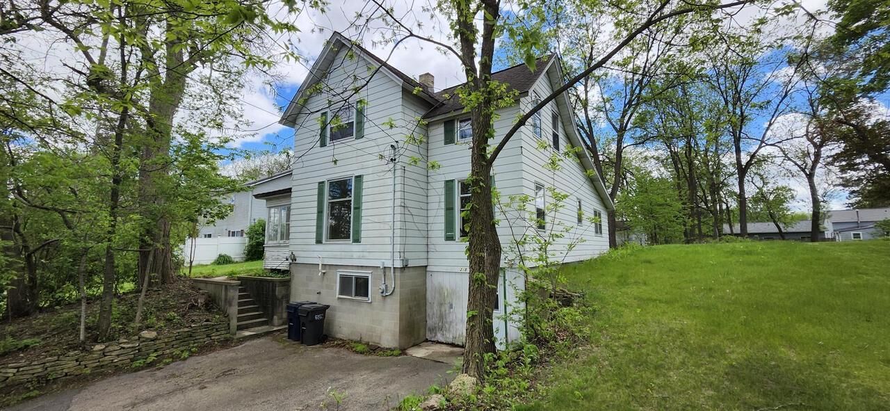Property Photo:  215 W Mill Street  WI 53955 