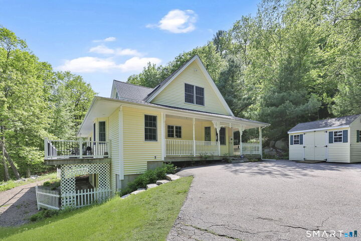 Property Photo:  20 Wildwood Road  CT 06066 