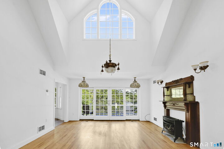 Property Photo:  20 Wildwood Road  CT 06066 