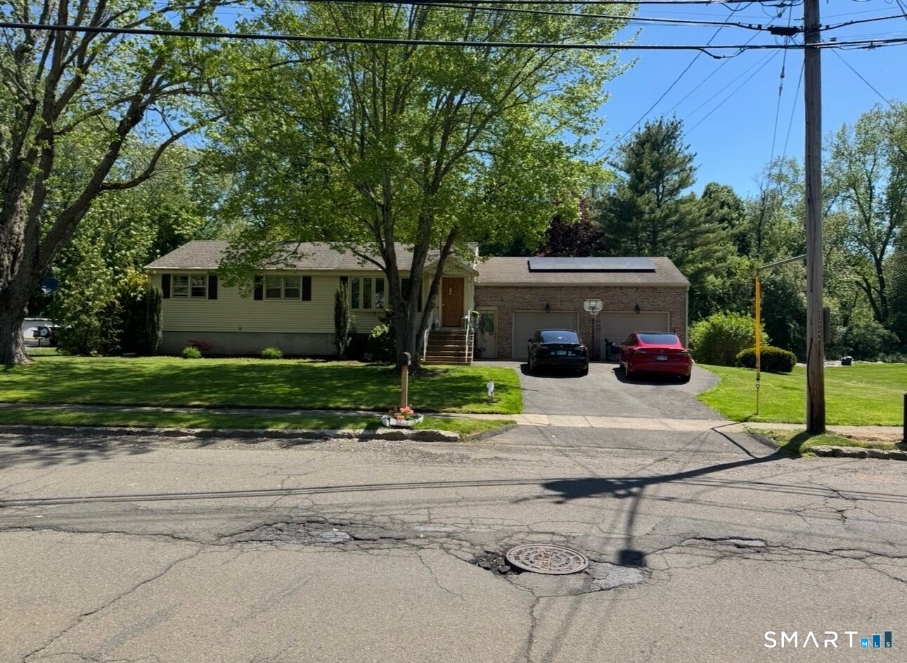 Property Photo:  14 Jeffrey Road  CT 06513 