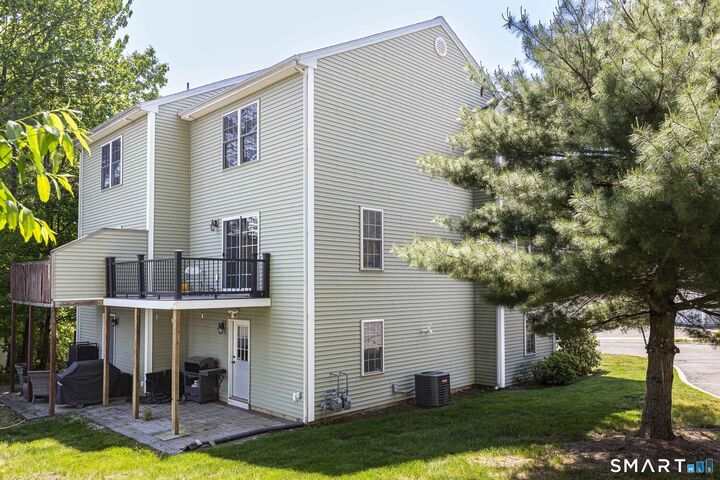 Property Photo: 49 Quarry Farms 49 CT 06451