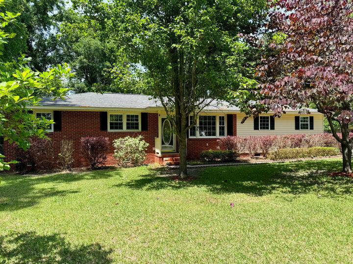 Property Photo: 2193 Lakeshore Drive SC 29102