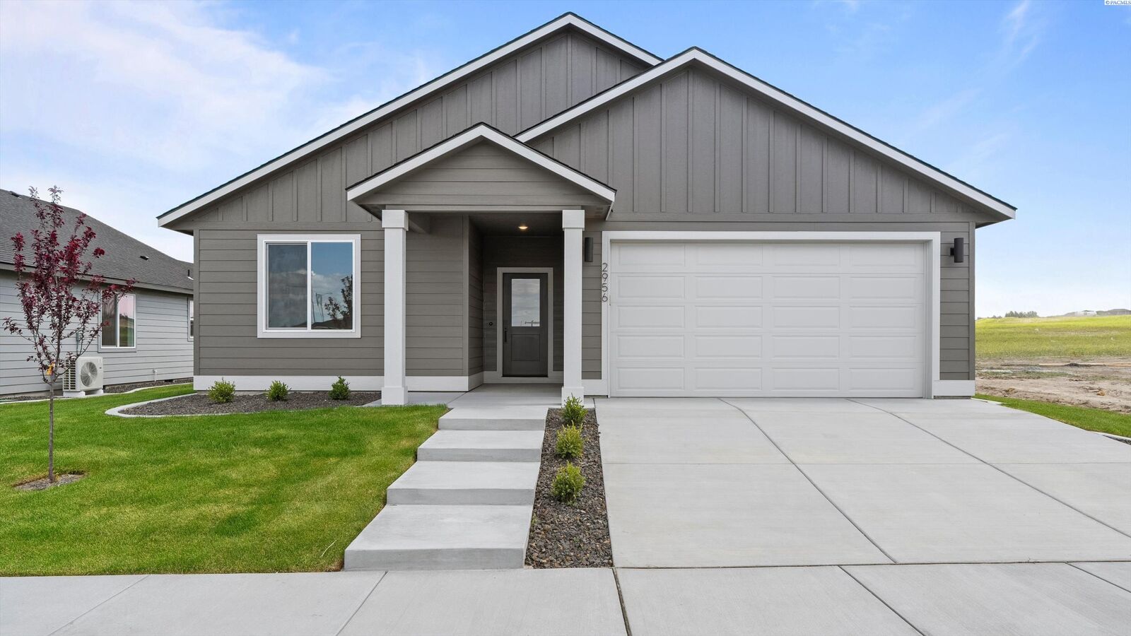 Property Photo: 2956 Tarragon Ave WA 99352