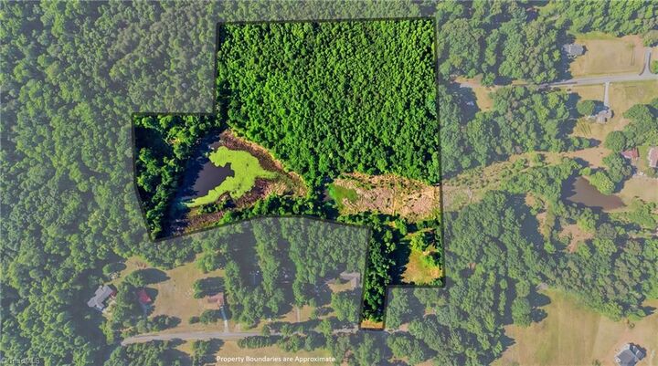 Property Photo: 3228 Jidemi Road NC 27406