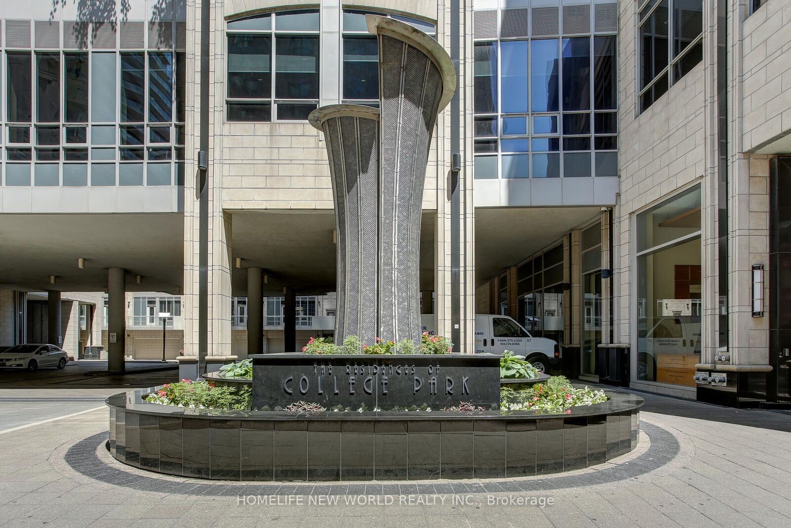 Property Photo: 761 Bay Street 3305 ON M5G 2R2