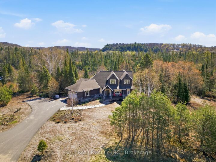 Property Photo: 1078 Echo Hills Road 30 ON P1H 2J6