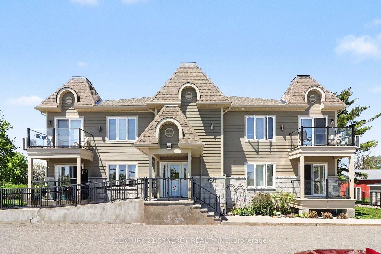Property Photo: 38 Charles Street 206 ON K0A 1R0