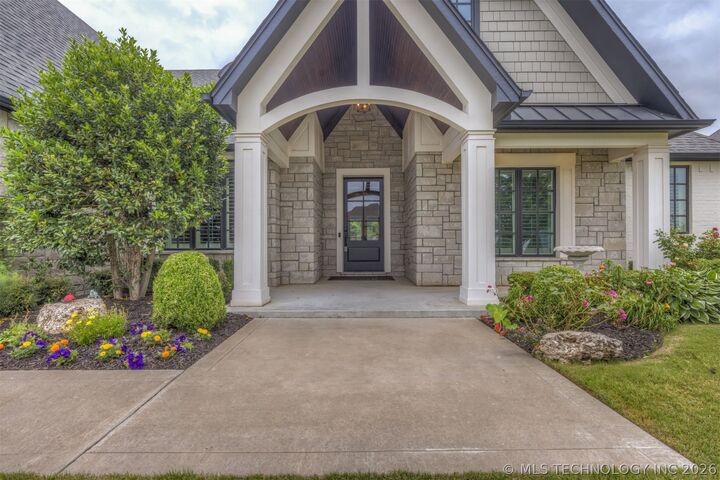 Property Photo:  12719 S 4th Street  OK 74037 