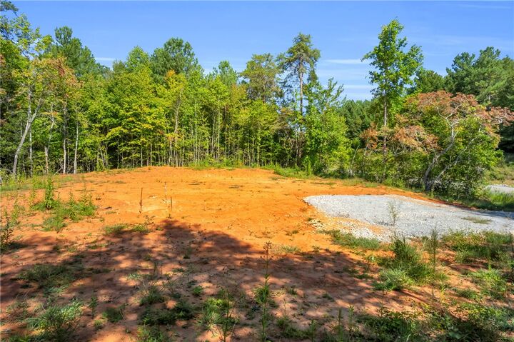 Property Photo: 167 Cherokee Trail SC 29640