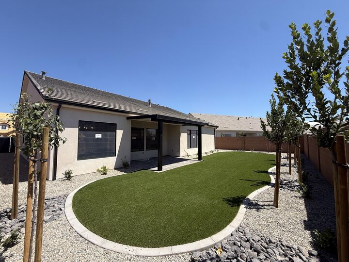 Property Photo:  2002 N Creek Side Ct  UT 84780 