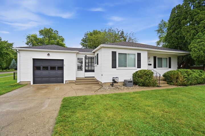 Property Photo: 607 W Lake Avenue OH 45344