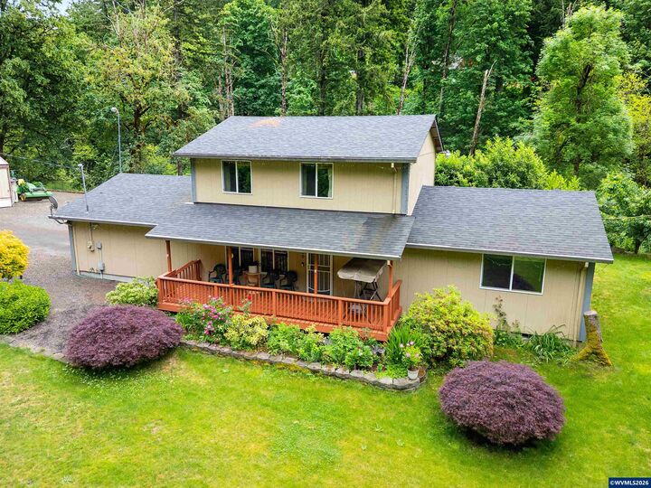 Property Photo:  16110 S Maplelane Rd  OR 97045 