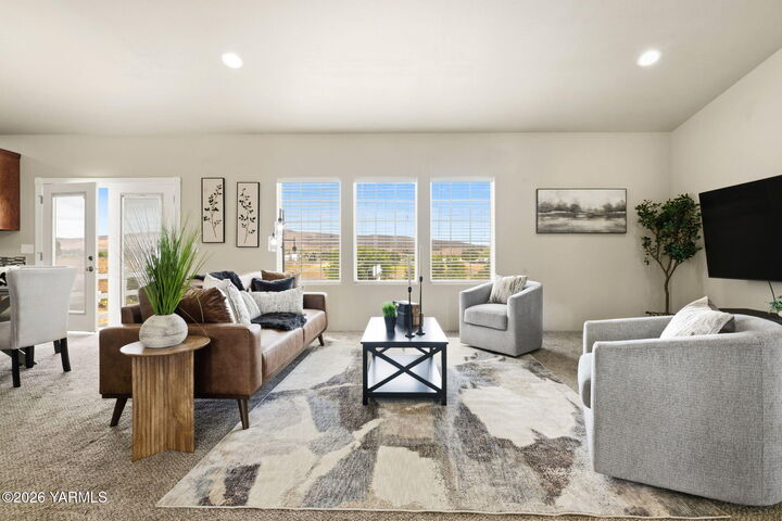Property Photo:  14905 Violet Ct  WA 98908 
